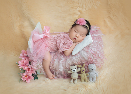 Ньюборн позировка